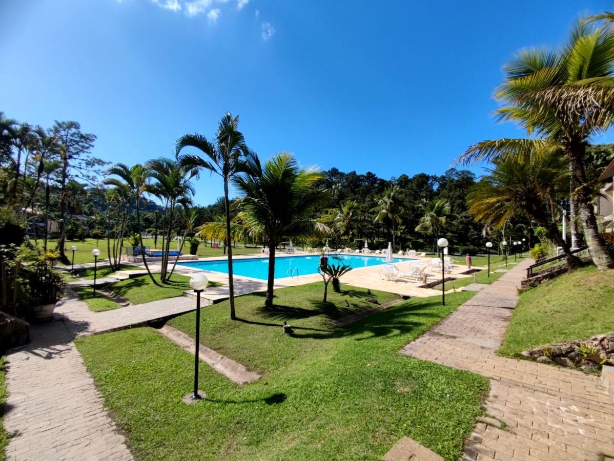 Apartamento até 10 pessoas na enseada Guarujá em condomínio clube praia piscinas salão jogos quadra futebol campo parquinho brinquedos Wi-fi Home office Exterior foto